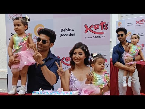 Peace ✌🏼 Birthday cake Cutting &🎂 Celebration with Debina  and Gurmeet  of her Daughter Lianna ....