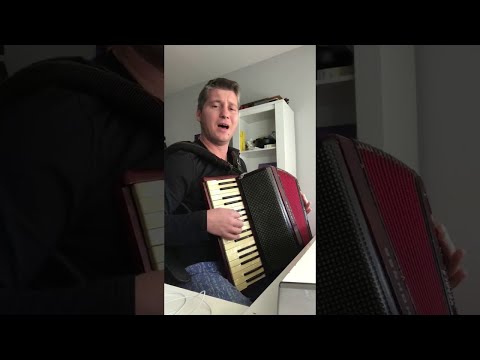 Marius Anghele - Cade ploaia pe’nserate