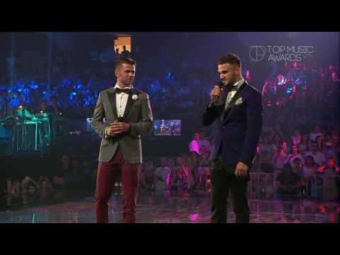 Top Music Awards 2016, Armando Sadiku, Andi Lila prezantojne Cmimin Female Artist of the Year