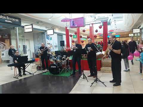 Traditional Dixieland Jazz Band - Wah wah wah