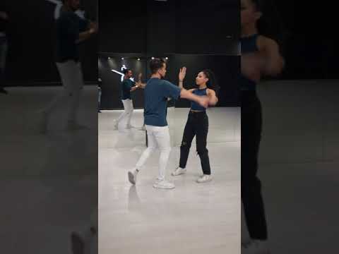 C.TANGANA Y NATHY PELUSO ATEO😲 - Improvisando este temazo Sergio y Nuri