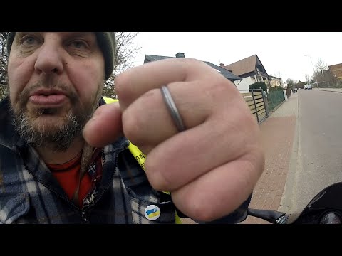 Agresywny kononowicz częstuje motocykliste prawym sierpowym 14.04.22
