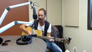 Paul Brandt sings his hit song &quot;I Do&quot; live on 99.7 Sun Country!!