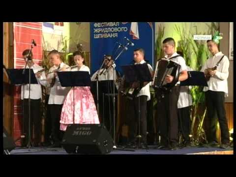 OBLJEČEM KEPENJ -  Hlopska grupa z Djurdjova
