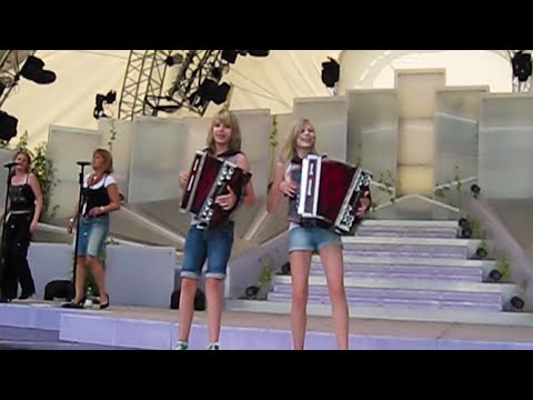 TWINNIES | "Peinlich" (Probe Hansi Hinterseer Open Air 2009)