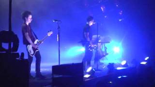 Nine Inch Nails - The Good Soldier (live from Sacramento)