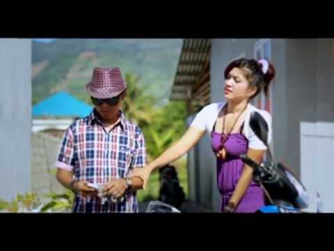 Mak Lepoh Etek Kadai Cakra Apuak DJ Lesuik - Abuih Ubi Bilangnyo Bika (Lawak Minang)