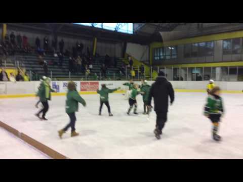 Zmajčki Turnir Kromeriž 29.12.2016 - Veselje ob osvojenem prvem mestu