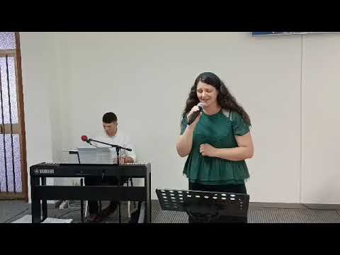 Mă închin numai Lui Dumnezeu