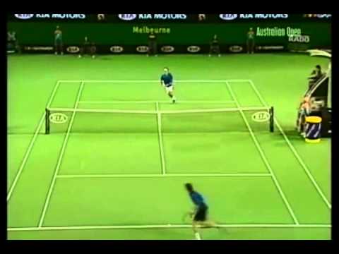 [HL] Roger Federer vs. Marat Safin 2005 Australian Open [SF] [1/2]