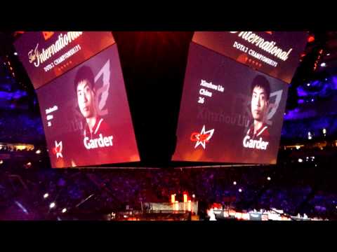 Introductions of EG and CDEC for GRAND FINALS