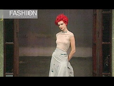 VIVIENNE WESTWOOD Spring Summer 1996 Paris - Fashion Channel
