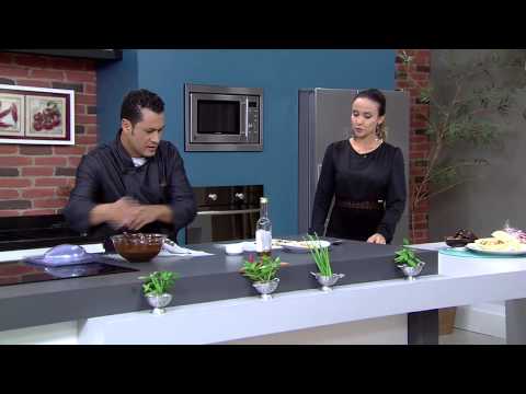 Receitas Bom Sabor 08/05/2015 - Coração de chocolate com bombons de frutas secas