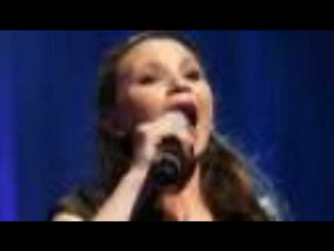 Til Nora Foss Al-jabri fra din største fan Christian,jeg elsker deg