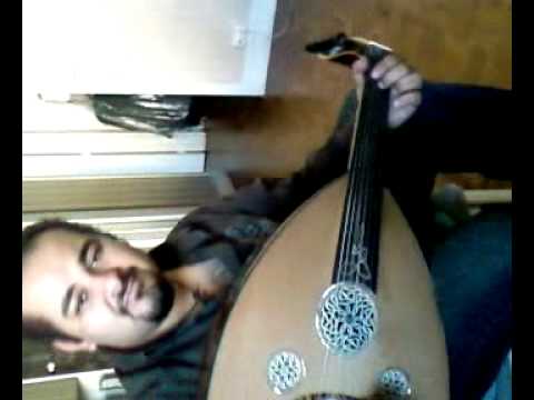 Amazing oud player Joseph Tawadros plays short Bayatti taqasim while joking