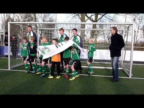 Makkum E1 - Heerenveense Boys E3 (17-12-2011)