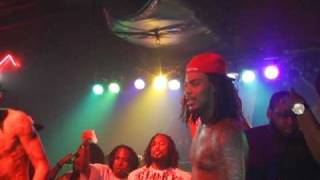 Waka Flocka KISSES GROUPIE IN THE MOUTH AND JUMPS OFF STAGE TO FIGHT A HATER! SHOW TURNS INTO BRAWL