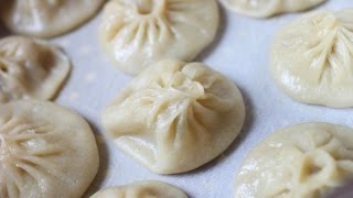 Home made Xiao long bao / 家庭制做灌汤小笼包