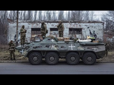 Intense bombardment around Zaporizhzhia as residents fear nuclear plant could be hit