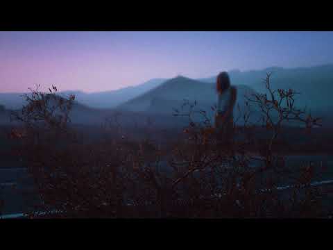 Julia Michaels - Jump (feat. Trippie Redd)