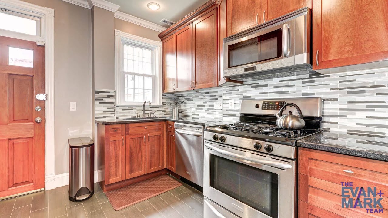 1346 Emerald St NE – Home Tour