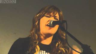 Kelly Clarkson - Behind these hazel eyes - A Night for Hope 2010