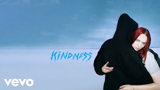 Kadr z teledysku Kindness tekst piosenki MØ