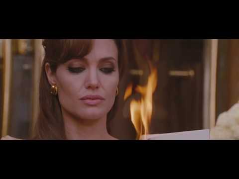 Анджелина Джоли. Отрывок из фильма «Турист» (2010)