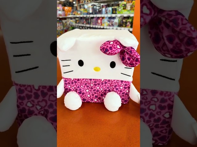 Vídeo relacionado con Jazwares Hello Kitty and Friends - Peluche Pompompurin Candy Wonderland de 8 Pulgadas, Producto Oficial de Sanrio a Partir de 6 años
