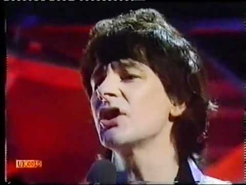 Colin Blunstone and Dave Stewart - What Becomes of the Broken Hearted