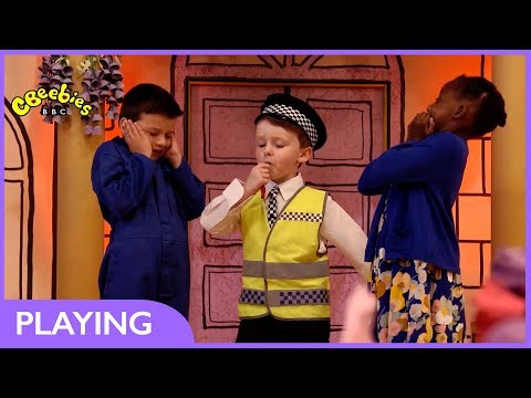CBeebies | Biggleton | The Perfect Town