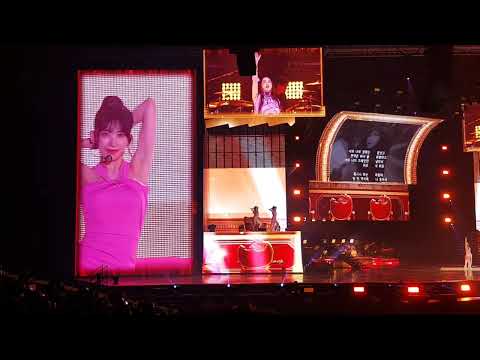 230610 위버스 콘서트 엄정화+르세라핌  Ending Credit (폰캠)