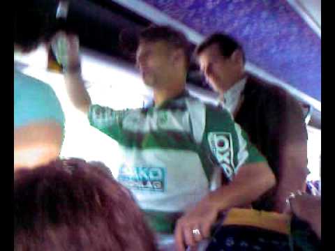 Löwenstimmung im Fanbus