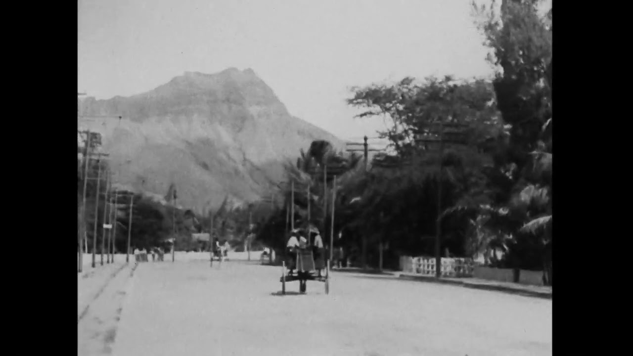 Panoramic View, Waikiki from an Electric Car, Hawaiian Islands (1906) Edison
