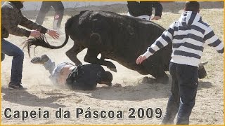 preview picture of video 'Capeia da Páscoa 2009 - Aldeia da Ponte - cogida'