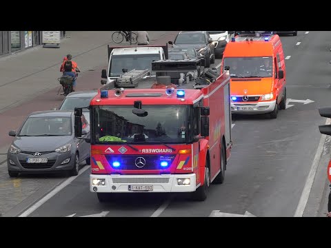 Brandweer Gent met Spoed onderweg naar een melding van reinigen wegdek