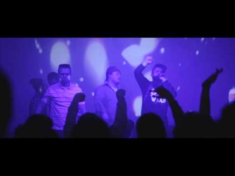 School B - Novostee (live)