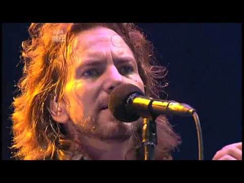 Pearl Jam - Dissident (Reading Festival, UK 2006)