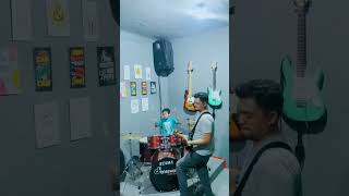 Download lagu Daneswara si drummer cilik dari Bali coba cover Superman Is Dead Kuta Rock City mp3 Download lagu Daneswara si drummer cilik dari Bali coba cover Superman Is Dead Kuta Rock City mp3