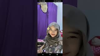 Download lagu Hijabers cantik live mp3