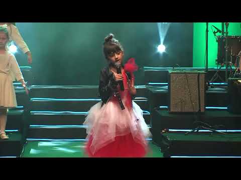 VESELO STURCE 2022 - Stella Iris Creisser - Godisnite vreminja (Official Festival Video ©2022)