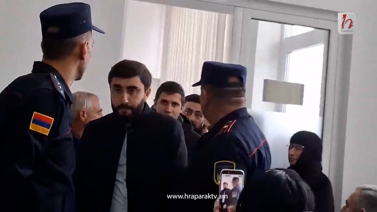 Կարգալույծ քահանաները եկան դատարան, ինչ հայտնեցին