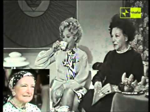 Paola Borboni e Clelia Matania - Le due consuocere (1970)