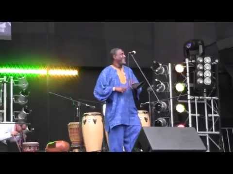 Rafael Santa Cruz﻿ EN LA Feria del Hogar Oficial﻿ . 2014