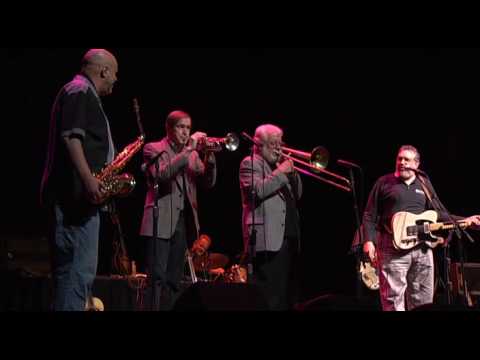 David Bromberg and his Big Band perform "Sloppy Drunk"