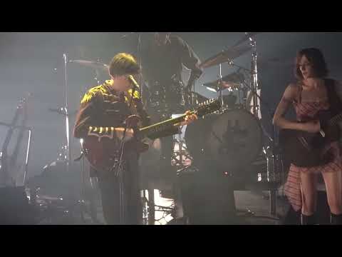 Le Roy, la Rose et le Lou[p] @ MTELUS, Montréal 15/06/2024 "Portrait d'une marianne"