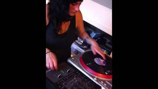 Scratch Session with DJ Naps, DJ Annalyze & Tim Tones (Part 2) !!