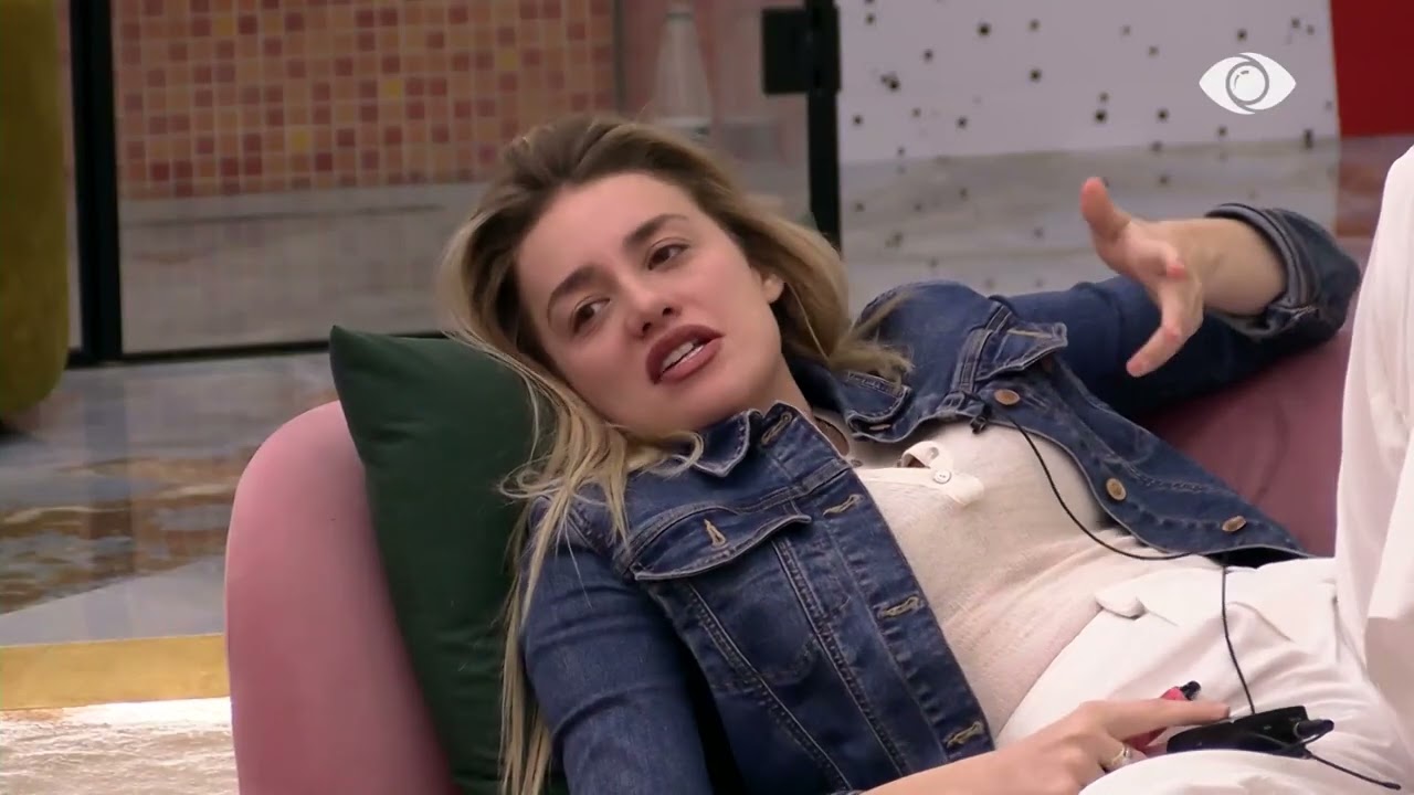 Shoh një Egla që është e dashuruar me ty/ Liami flet me Heidin: Shoh një tolerancë