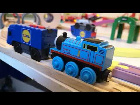 Level Crossing, Crash, Learn and Play,Thomas Tank Engine, Train Videos, Building Blocks For Children Video
