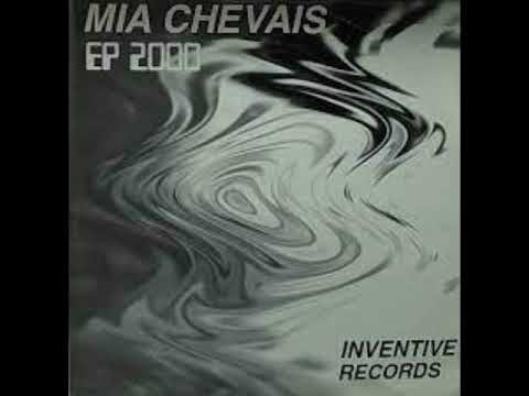 Mia Chevais - Moments                                                                          *****